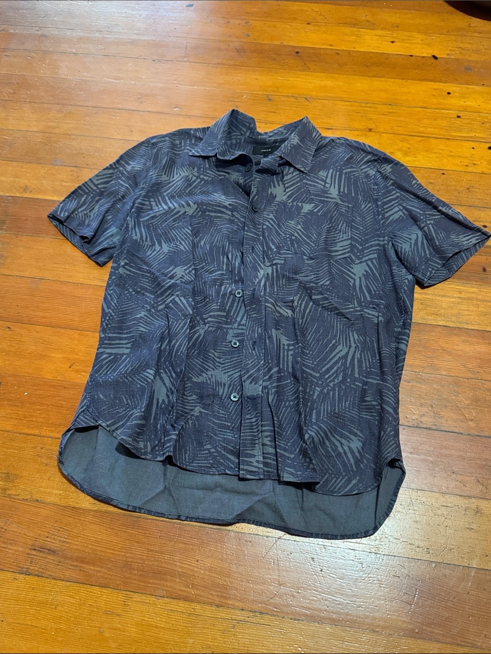 Vince Men's Short-Sleeve Button-Down Shirt in Navy Leaf Print